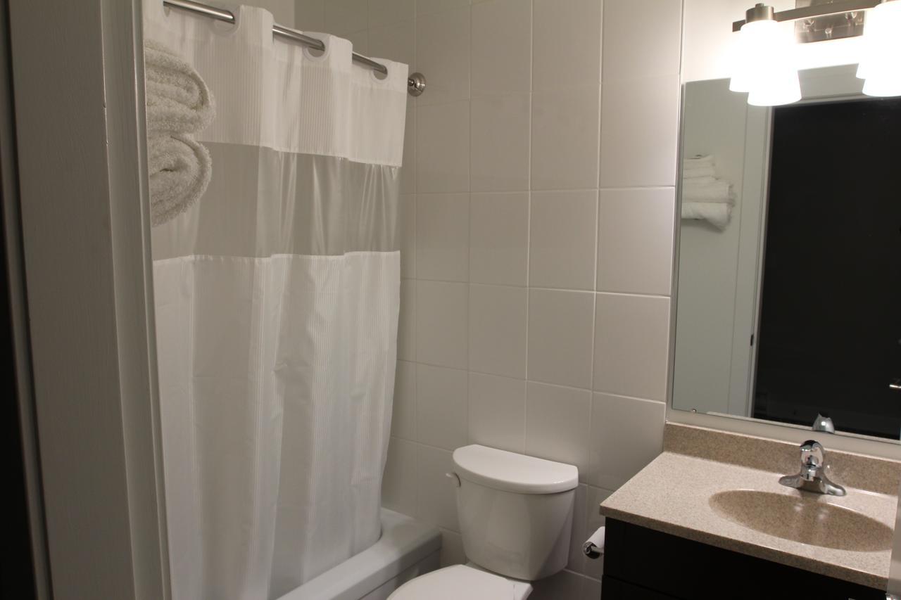 Northwood Plaza Hotel Prince George Bagian luar foto