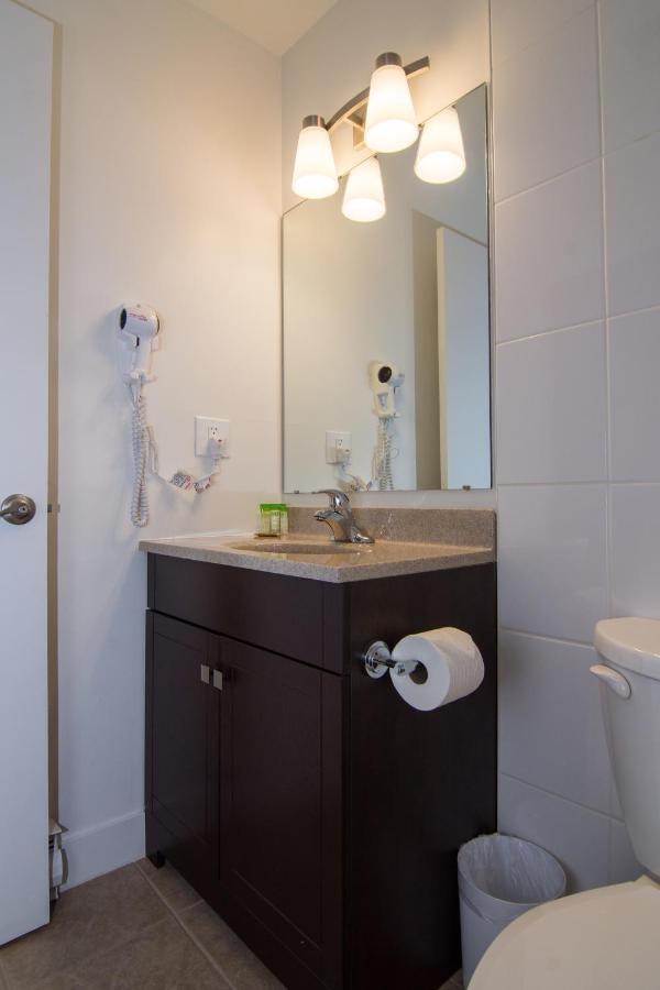 Northwood Plaza Hotel Prince George Bagian luar foto
